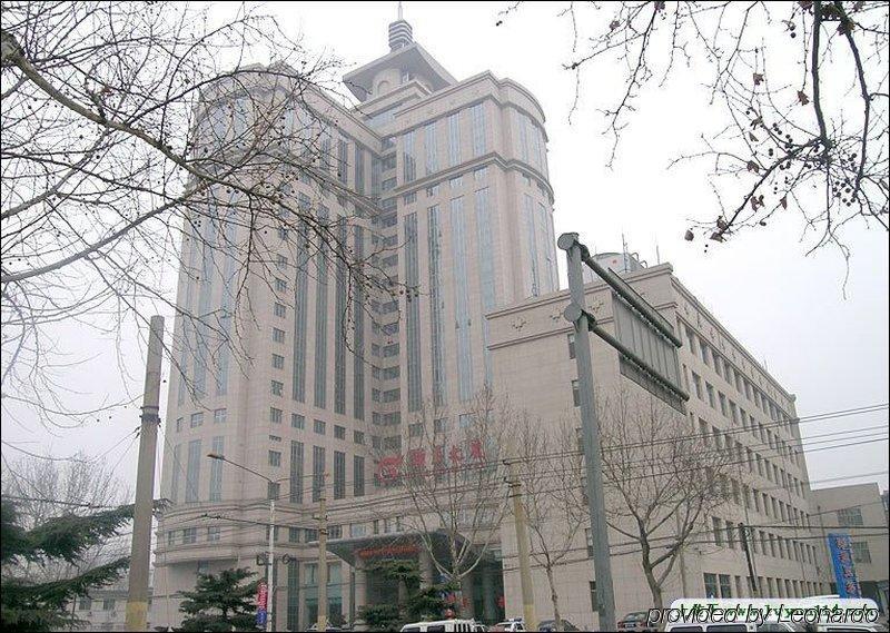 Shandong Yizheng Hotel Jinan Exterior photo